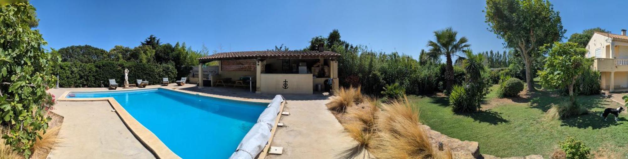 Offrez-Vous Un Sejour Dans Notre Gite A Entressen Une Grande Piscine Pour Se Rafraichir ,Un Espace De Jeux Pour Enfants Pour Des Heures De Divertissement Un Terrain De Petanque Pour Des Parties Endiablees מראה חיצוני תמונה